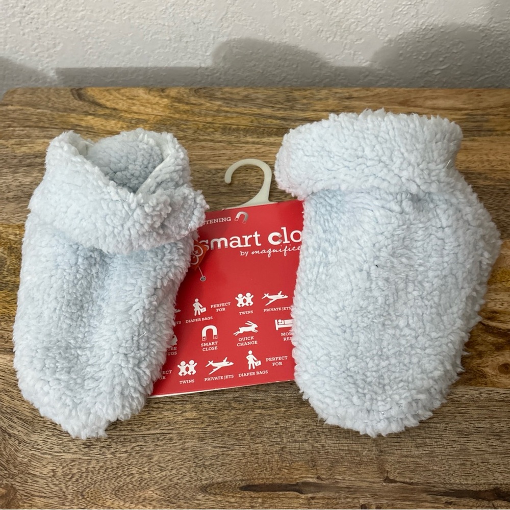 Magnificent Baby Smart Close Booties Baby Blue 12-18 Months NEW